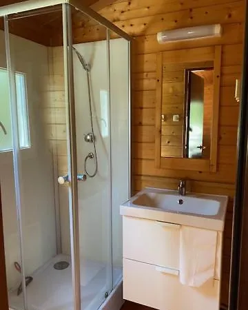 Maeva Respire De La Croze