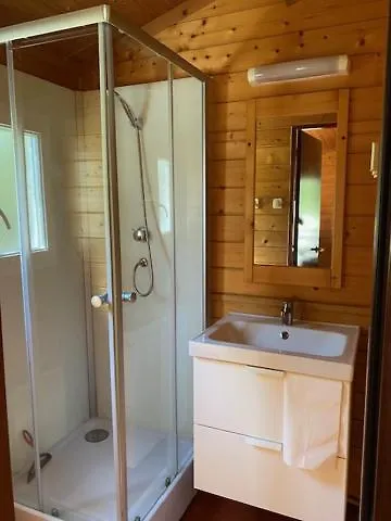 Maeva Respire De La Croze